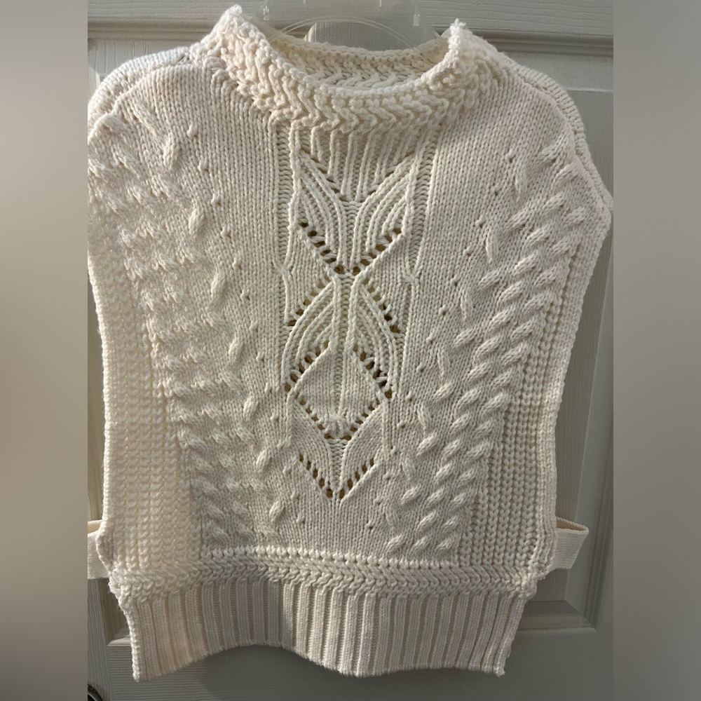 Elegant Cream Cable Knit Sweater Vest